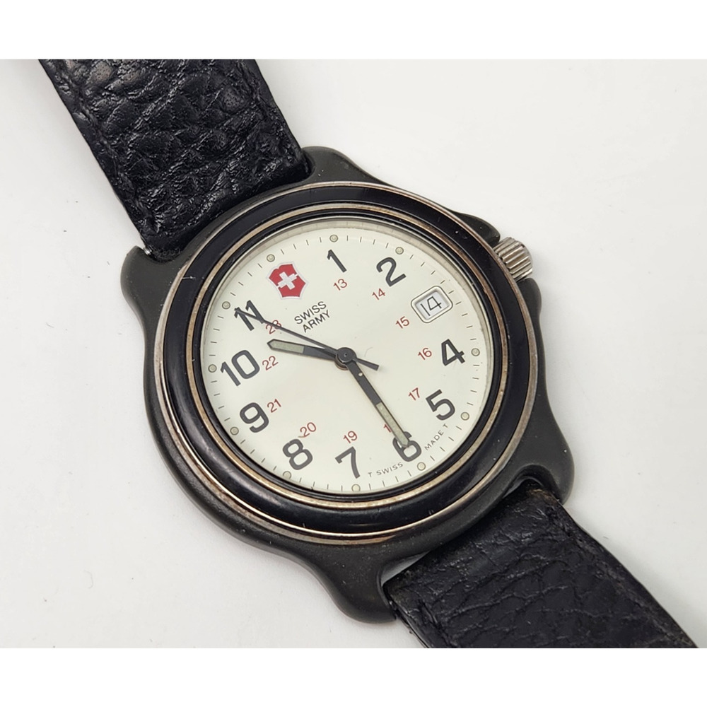 Swiss Army 330 Water Resistent Swiss Wristwatch Leather Band - New Battery
